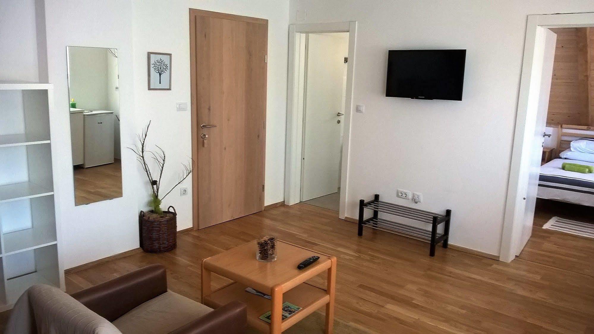 Guesthouse Bor Plitvice Lakes Plitvička Jezera Kültér fotó